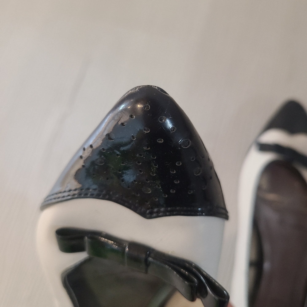 Red Herring Women's Cream & Black Patent Ballet Flats - Picture 5 of 7